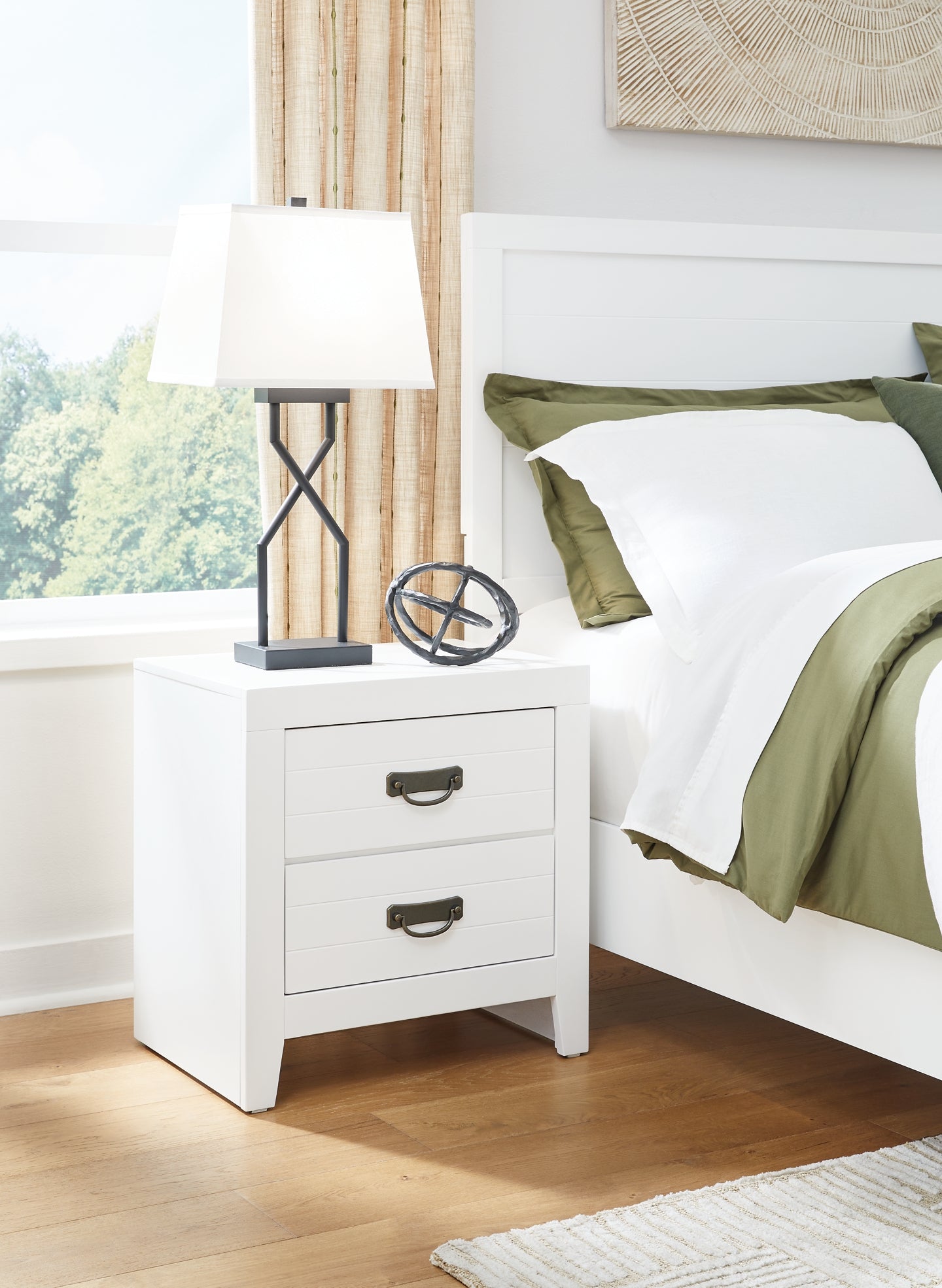 Binterglen Twin Panel Bed with Mirrored Dresser and Chest
