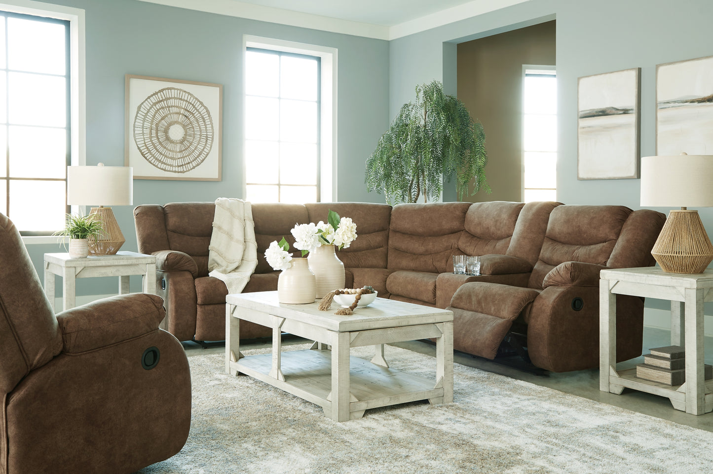 Partymate 2-Piece Sectional with Recliner